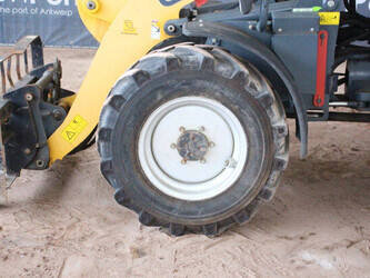 2017-gehl-650-1408117-45054165