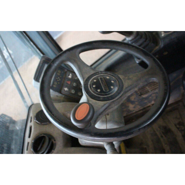 2017 جهل 650-45054174