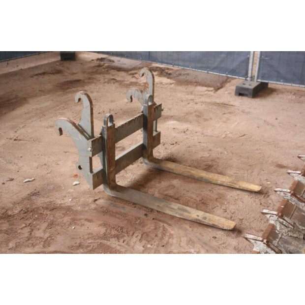 2017 اطلس AR75eS-45054214