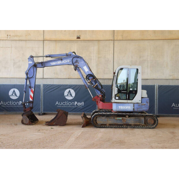 2002 TAKEUCHI TB80FR-45054537