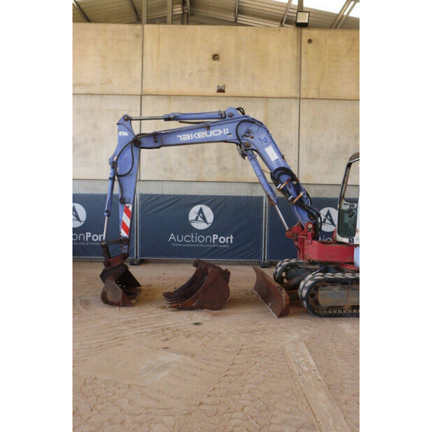 2002 TAKEUCHI TB80FR-45054545