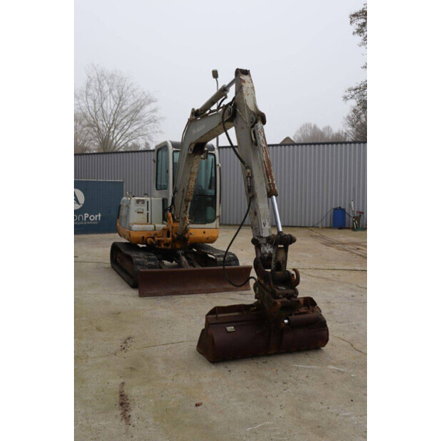 2000 تاكوتشي TB145-45054672