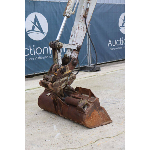 2000 تاكوتشي TB145-45054675