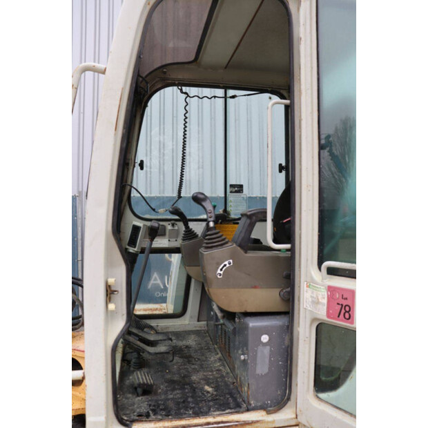 2000 تاكوتشي TB145-45054690