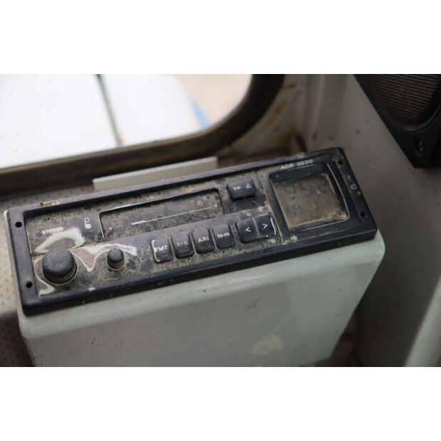 2000 تاكوتشي TB145-45054701