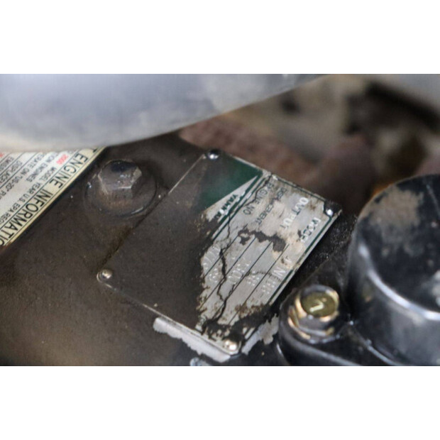 2000 تاكوتشي TB145-45054704