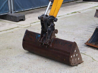 2016-jcb-8016-45054720