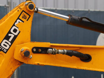 2016-jcb-8016-45054723