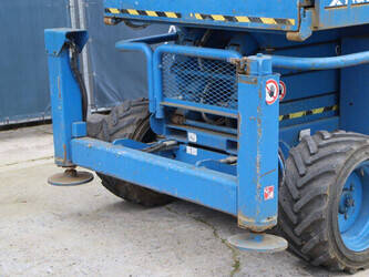 2012-skyjack-sj-6826rt-1408138-45054903