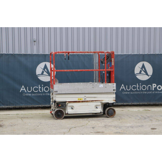 2014 جيه ال جي 1930 ES-45054950