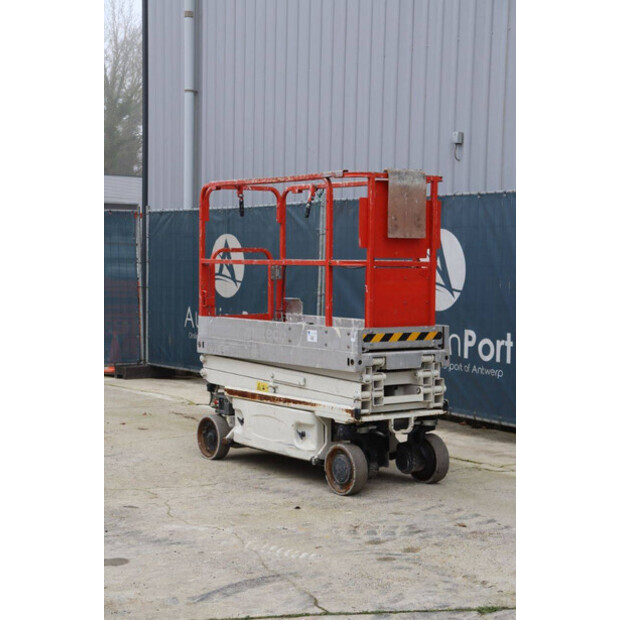 2014 جيه ال جي 1930 ES-45054953