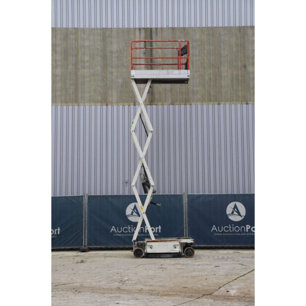 2014 جيه ال جي 1930 ES-45054970