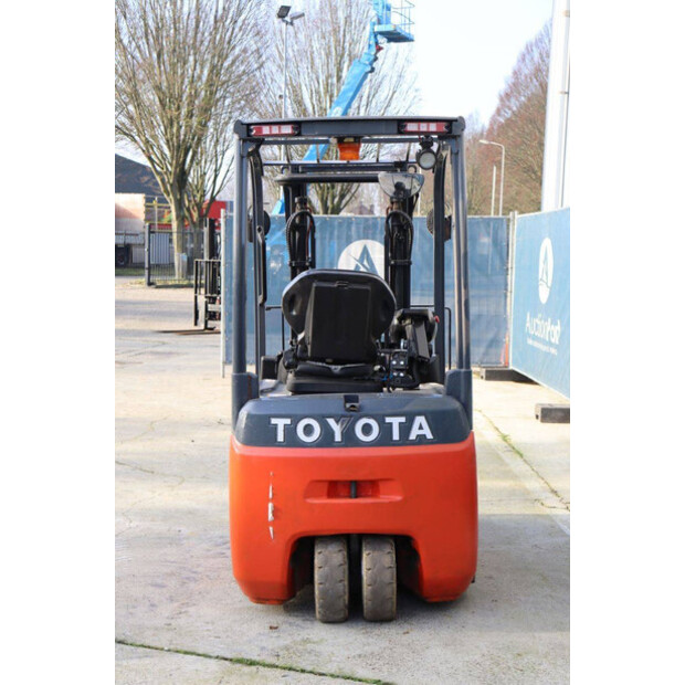 2018 تويوتا 8FBEK18T-45055026