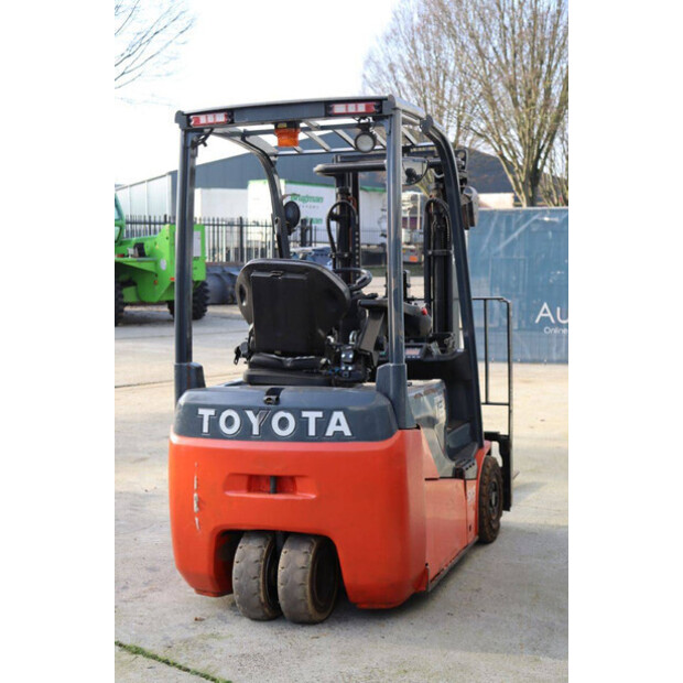 2018 تويوتا 8FBEK18T-45055027