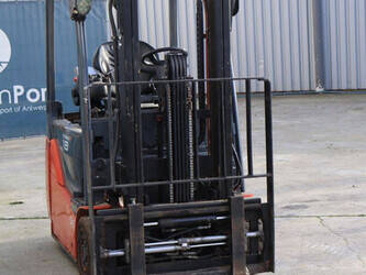 2018-toyota-8fbek18t-1408143-45055028