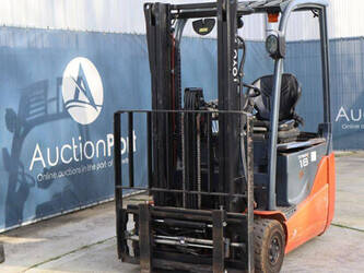 2018-toyota-8fbek18t-1408143-45055030