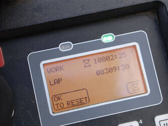 2016-toyota-8fbek18t-1408144-45055086