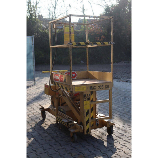 1980 هايستر M-15-45055469