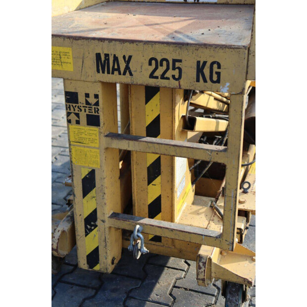 1980 هايستر M-15-45055473