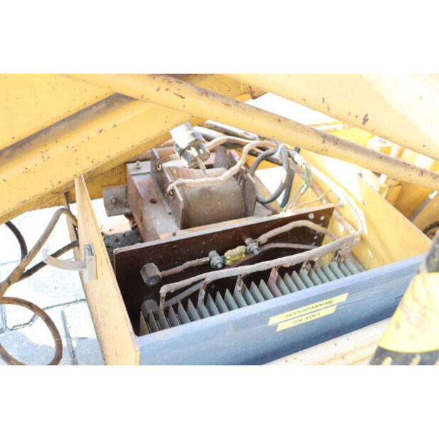 1980 هايستر M-15-45055482