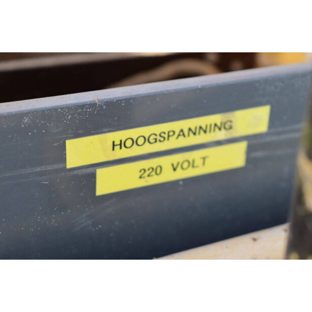 1980 هايستر M-15-45055483