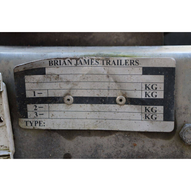 بريان جيمس P-STB-T-022-45055522