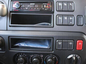 2015-daf-cf-euro-6-45055940