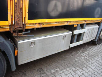 2014-mercedes-benz-antos-2540-1408171-45056100