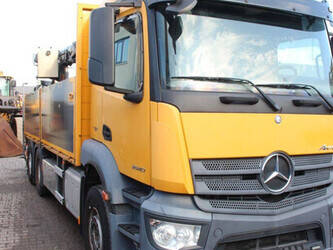 2014-mercedes-benz-antos-2540-1408173-45056168