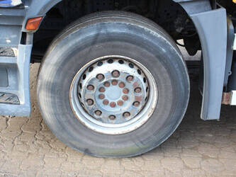 2014-mercedes-benz-antos-2540-1408173-45056176