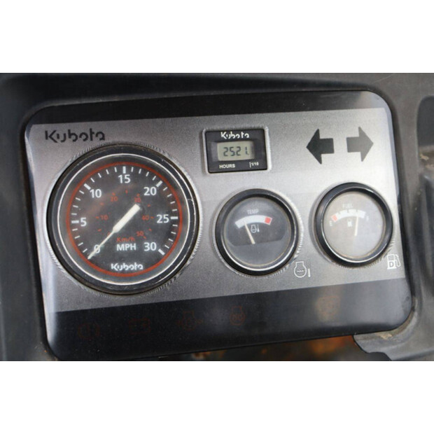 2013 كوبوتا RTV1140CPX-UK-45057410