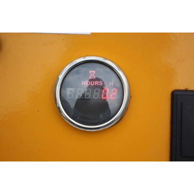 2025 LH T360-45058184