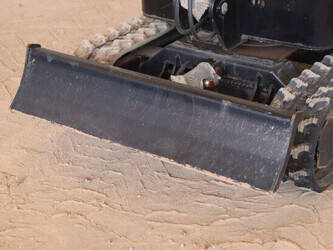 2024-agt-industrial-qh12r-1408247-45058600