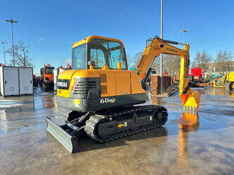 2020-hyundai-r60vs-1408252-45058739