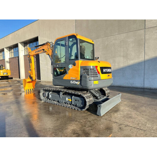 2020 هيونداي R60VS-45058741