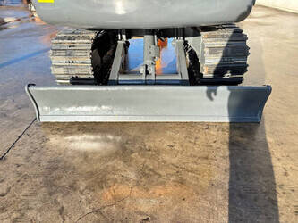 2020-hyundai-r60vs-1408252-45058759