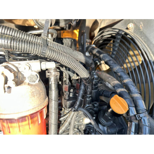 2020 هيونداي R60VS-45058765