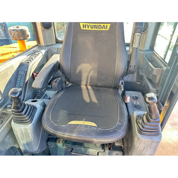 2020 هيونداي R60VS-45058775