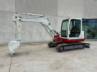 صورة ل حفارات تاكوتشي TB160C