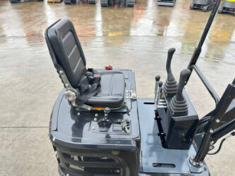 2025-digmaster-dm105-45059057