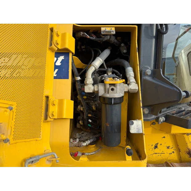 2017 Komatsu D61PXI-24-45059953