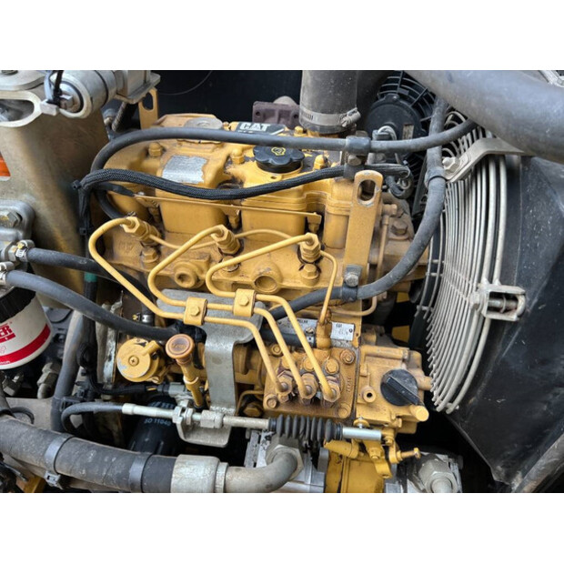 2012 Caterpillar CC24-45060184