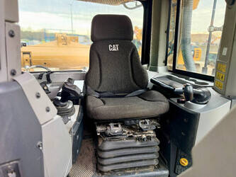 2019-caterpillar-d8t-1408307-45060653
