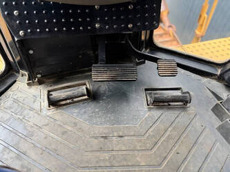 2019-caterpillar-d8t-1408307-45060657