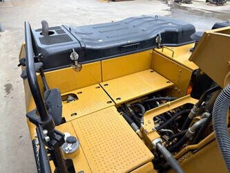 2016-caterpillar-320fl-1408310-45060792