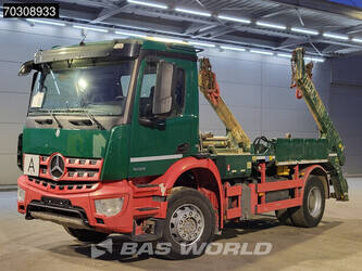 2016-mercedes-benz-arocs-1833-1405130-45060908