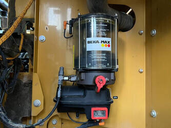 2016-caterpillar-323fl-1408312-45060940