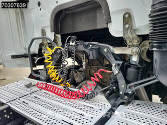 2020-mercedes-benz-actros-1845-1408315-45061069