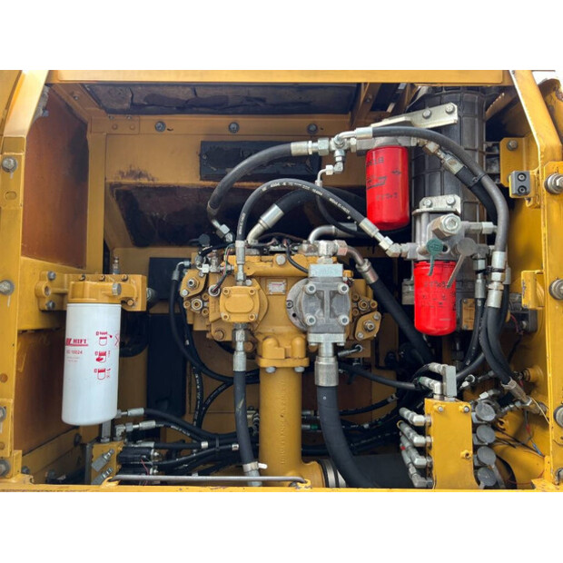 2011 كاتربيلر 329DLN-45061098