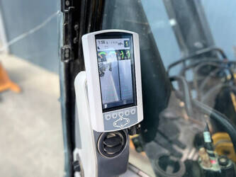 2017-caterpillar-352f-1408321-45061339